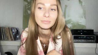 Mia118 Porn Video Record: new model, elegant, pvt, wet, love to play