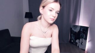 Watch helengusts HD Porn Video [Chaturbate] - new, natural, shy, young, 18
