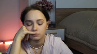 Watch evi_woow HD Porn Video [Chaturbate] - feet, new, young, brunette, cute