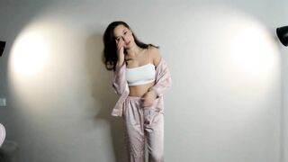 brittcubitt Webcam Porn Video [Chaturbate] - new, young, shy, 18, skinny