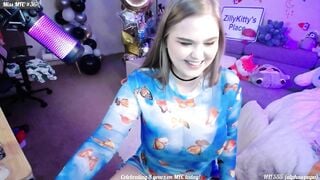 ZillyKitty Porn Videos - cute, nice ass, hippie, blonde, sexy