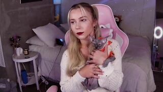 Snowkitty Porn Videos - new model, nipples, classy, young, sexy lips