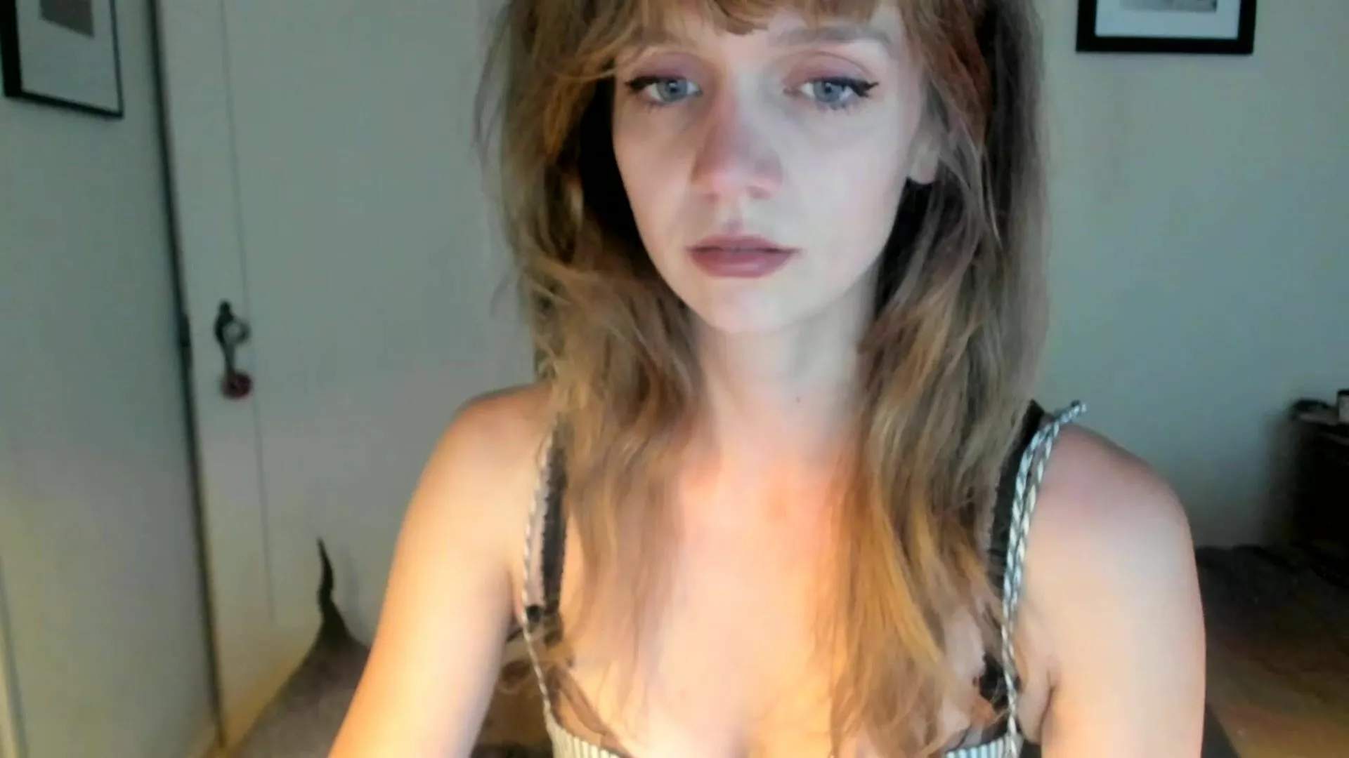 Muffinmoon Porn Videos - messy, nut cake, tall, wiggles, leggy