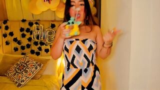 SofiMeza New Porn Video [Stripchat] - topless-young, flashing, recordable-publics, twerk, fingering-latin