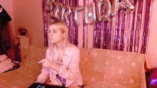 Watch mailin_harrington Webcam Porn Video [Stripchat] - striptease, flashing, blondes, masturbation, hairy-teens