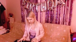 Watch mailin_harrington Webcam Porn Video [Stripchat] - striptease, flashing, blondes, masturbation, hairy-teens