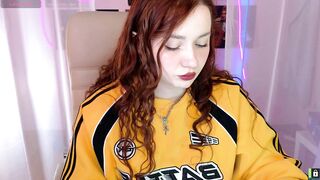 Watch carolina_elf Hot Porn Video [Stripchat] - shaven, cosplay-young, fingering-white, flashing, redheads-young