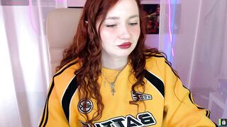 Watch carolina_elf Hot Porn Video [Stripchat] - shaven, cosplay-young, fingering-white, flashing, redheads-young