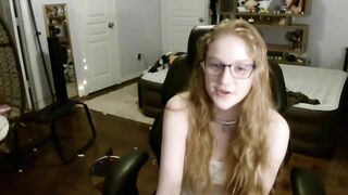 Bunnydathug Porn Videos - Subby, Friendly, talkative, sexy, petite