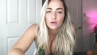 OliviaQuinnn Porn Videos - nice, young, nude, blonde hair, natural boobs
