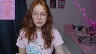 Elsie_Ginger HD Porn Video [Stripchat] - medium, redheads, dirty-talk, upskirt, twerk