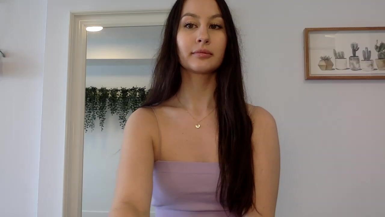 1280px x 720px - LunaBanana Porn Video Record: Long hair, strip, fit, Brunette, all natural